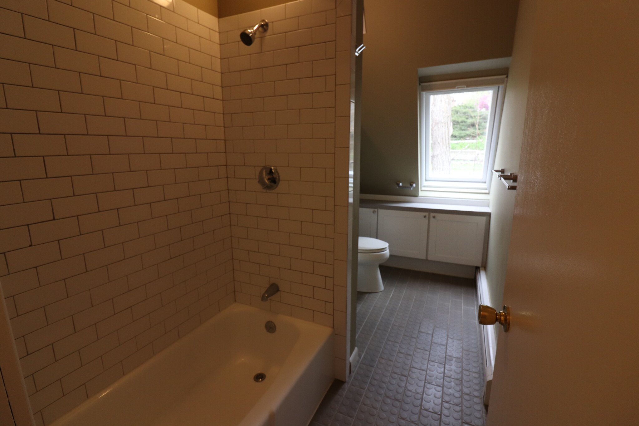 3 bed, 3 bath apartment for rent at 119 Whites Ave Unit 1, Watertown — photo 31 of 65