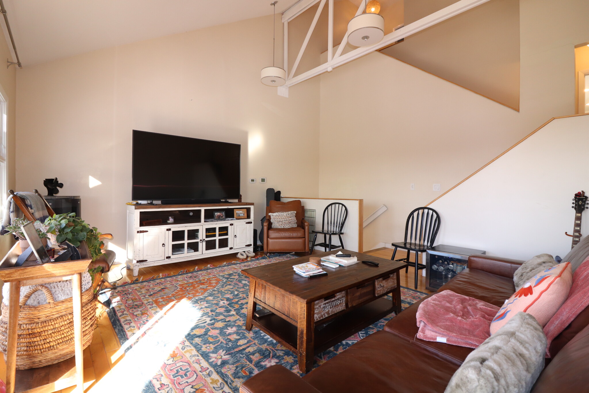 3 bed, 3 bath apartment for rent at 119 Whites Ave Unit 1, Watertown — photo 2 of 65