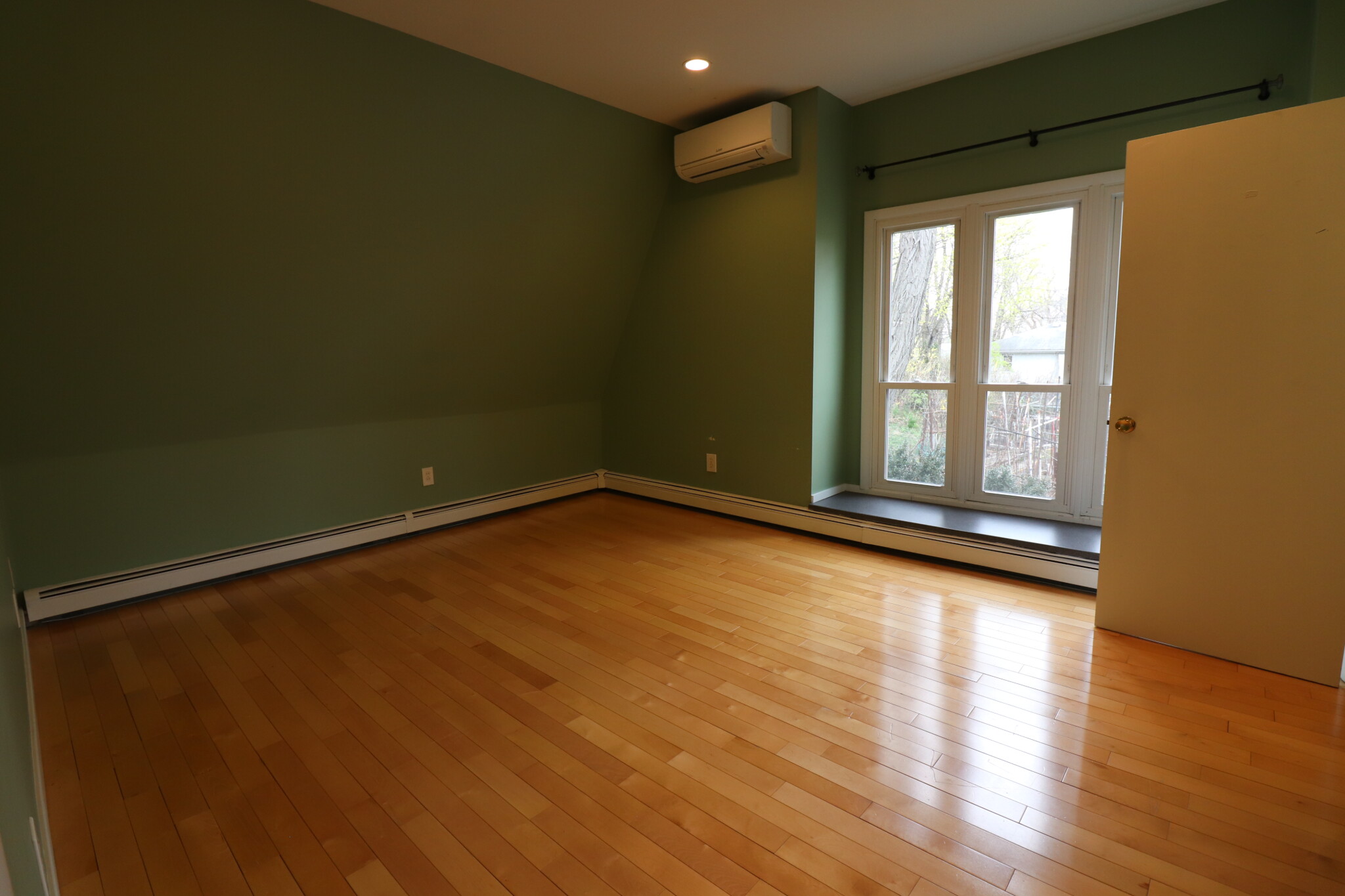 3 bed, 3 bath apartment for rent at 119 Whites Ave Unit 1, Watertown — photo 61 of 65