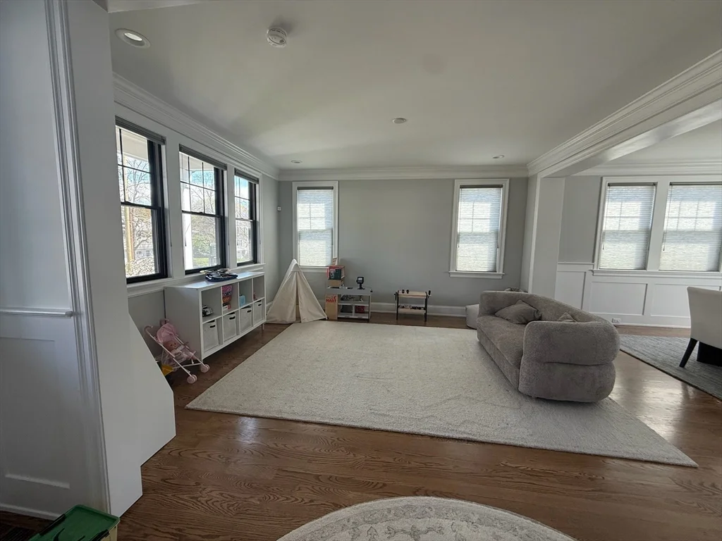5 bed, 4+ bath apartment for rent at 119 Woodbine Circle, Needham — photo 7 of 21
