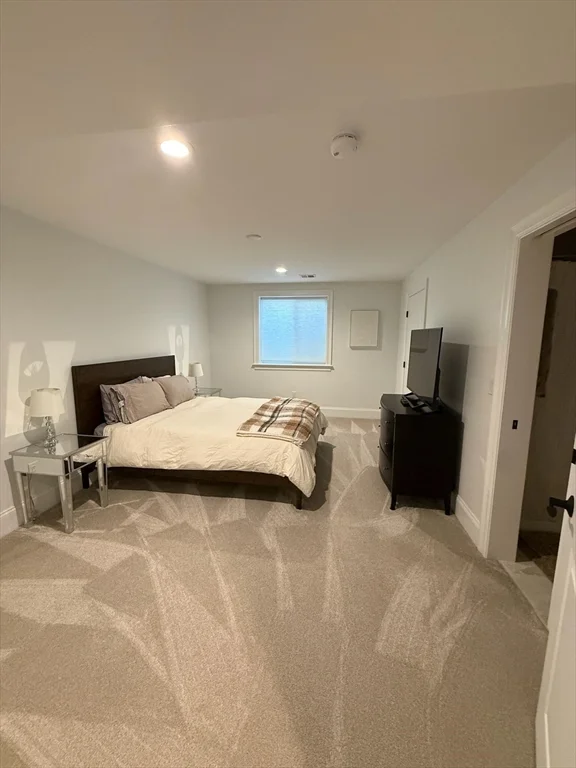 5 bed, 4+ bath apartment for rent at 119 Woodbine Circle, Needham — photo 20 of 21