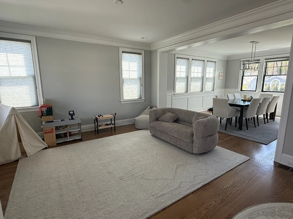 5 bed, 4+ bath apartment for rent at 119 Woodbine Circle, Needham — photo 6 of 21