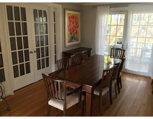 3 bed, 2 bath apartment for rent at 119 York Ter Unit 2, Coolidge Corner — photo 4 of 9