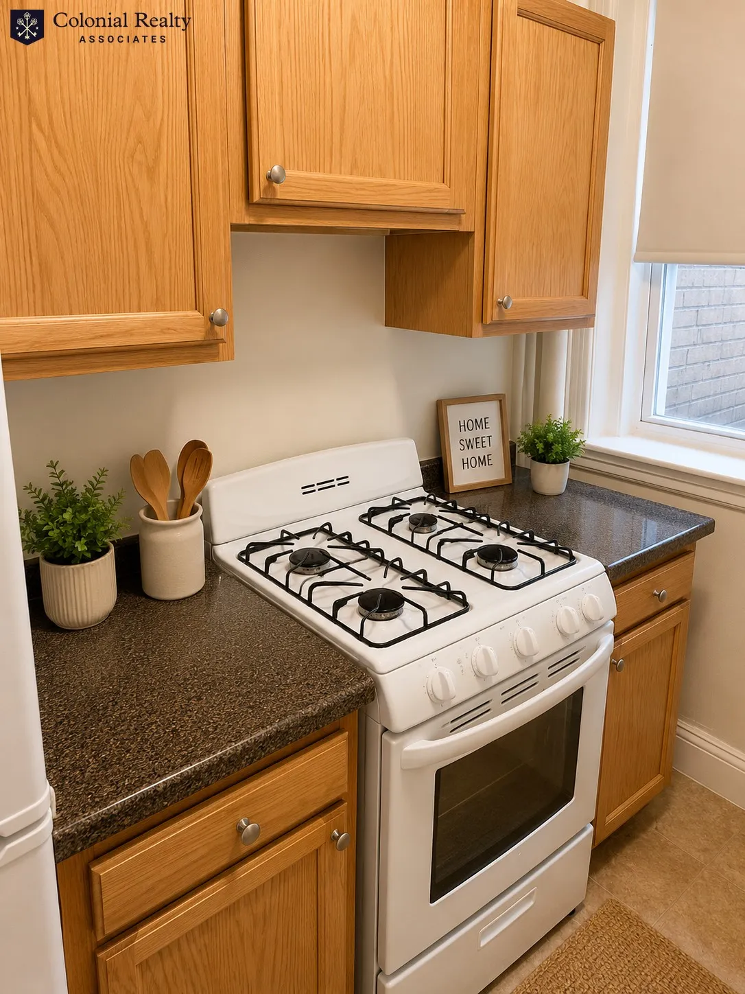 1 split bed, 1 bath apartment for rent at 1190 Boylston St Unit 26, Fenway — photo 3 of 12