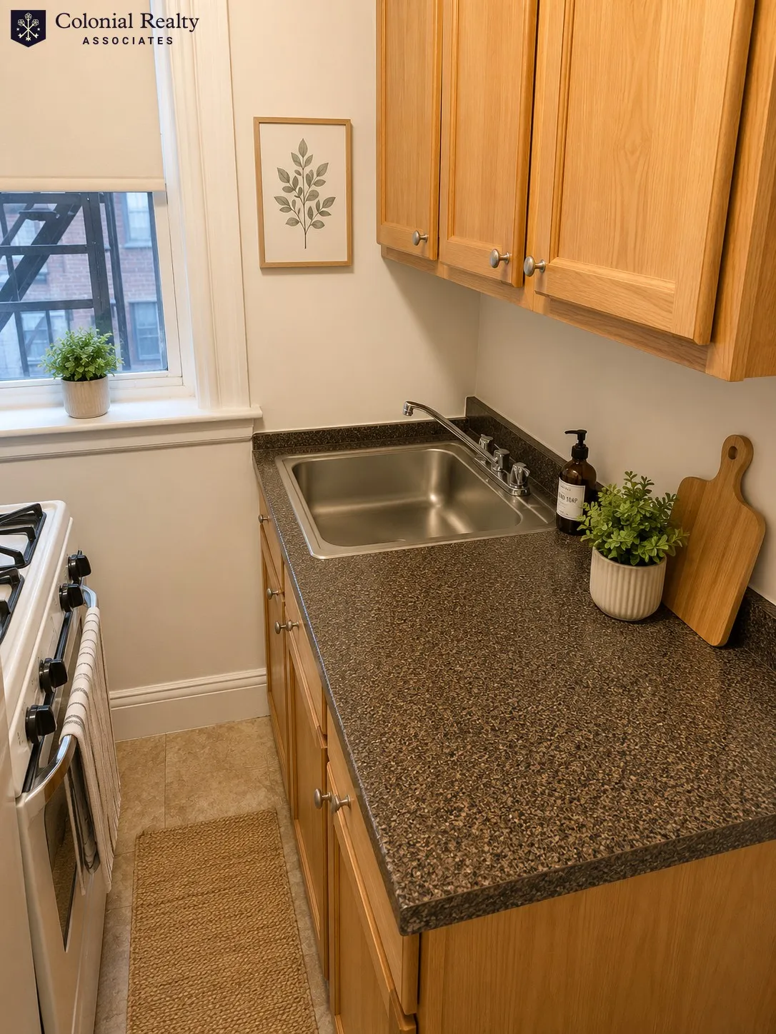 1 split bed, 1 bath apartment for rent at 1190 Boylston St Unit 26, Fenway — photo 2 of 12