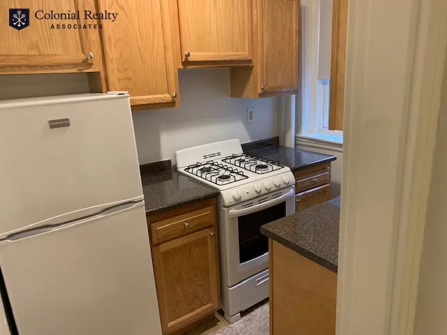 1 split bed, 1 bath apartment for rent at 1190 Boylston St Unit 26, Fenway — photo 9 of 12