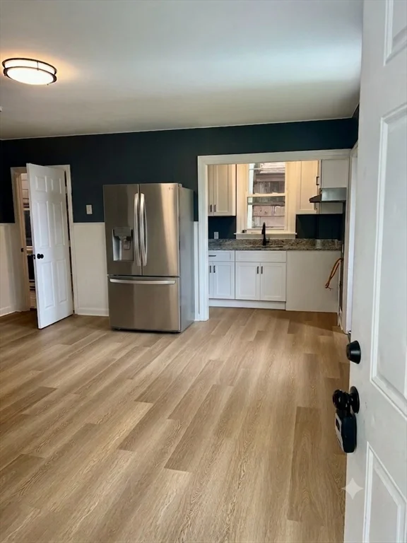 3 bed, 1 bath apartment for rent at 1190 Pleasant St Unit 1, New Bedford — photo 1 of 19