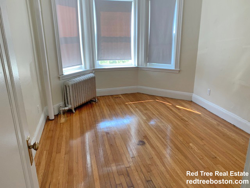 1 bed, 1 bath apartment for rent at 1191 Boylston St Unit 21, Fenway — photo 1 of 17