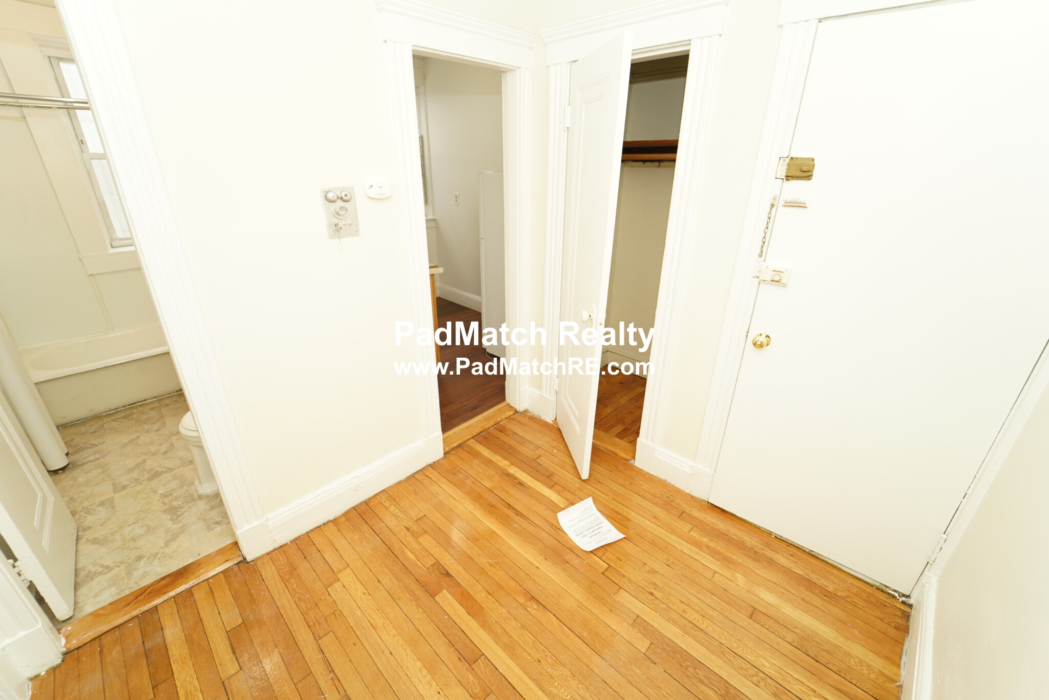 Studio bed, 1 bath apartment for rent at 1191 Boylston St Unit 24, Fenway — photo 4 of 12