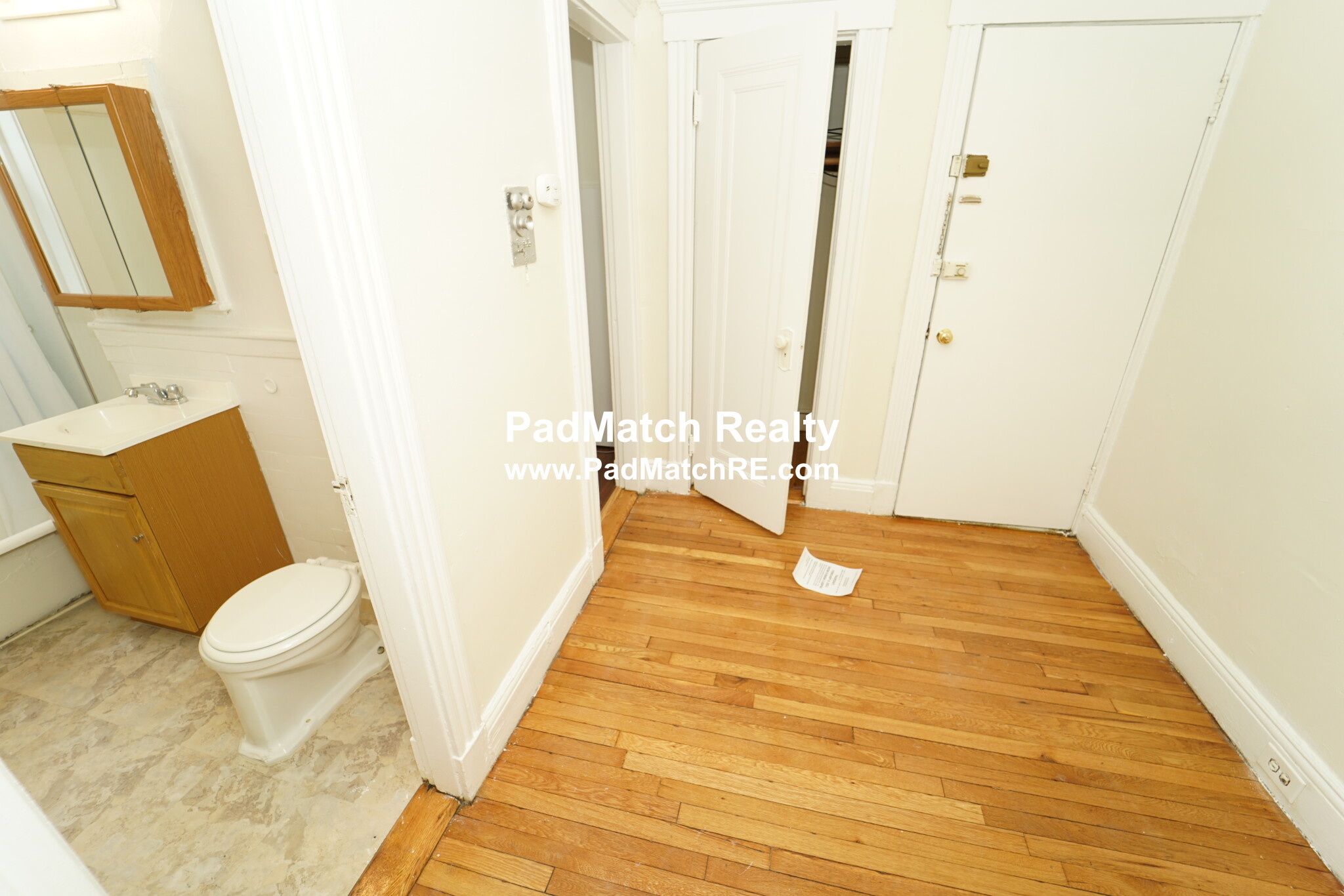 Studio bed, 1 bath apartment for rent at 1191 Boylston St Unit 24, Fenway — photo 5 of 12