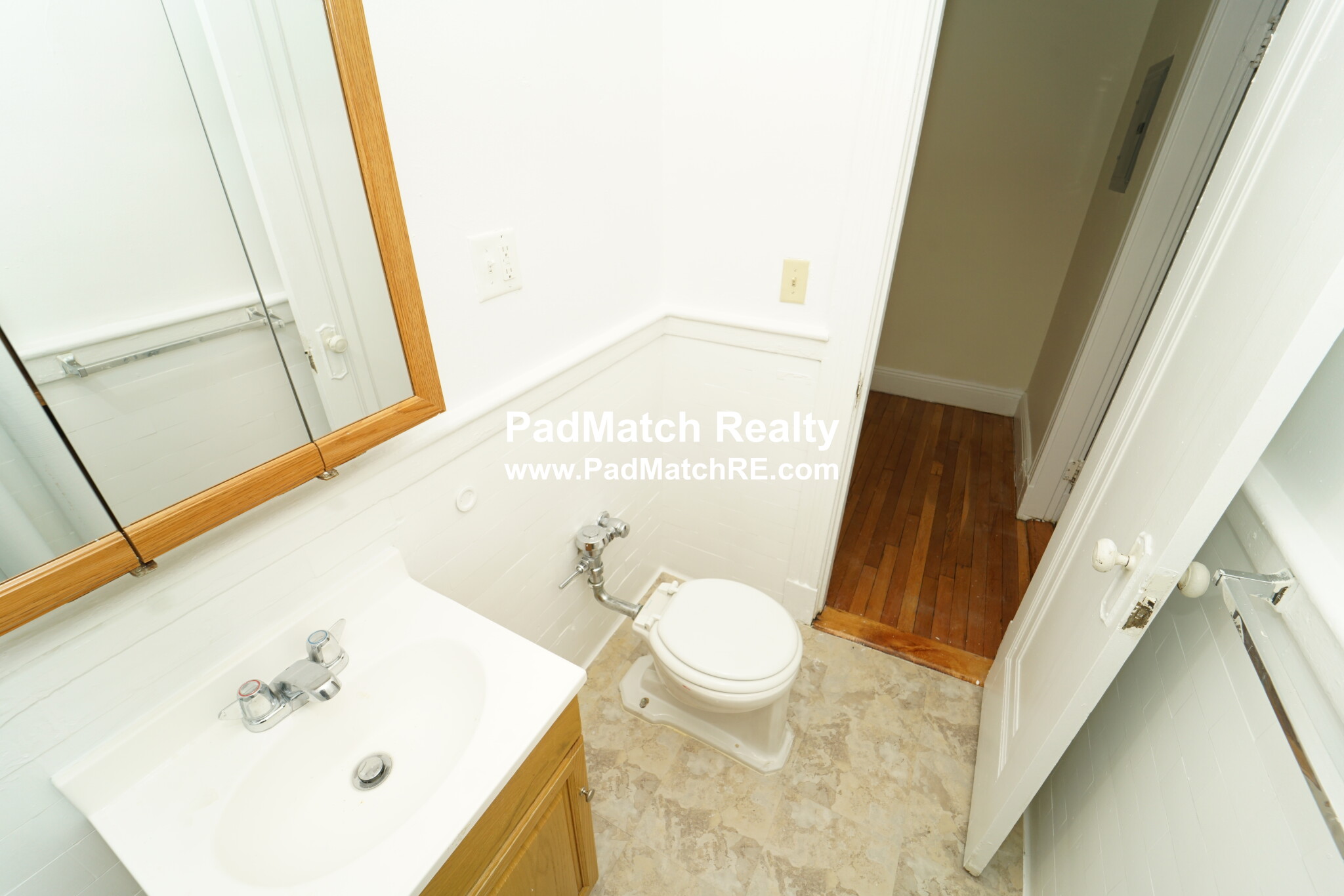 Studio bed, 1 bath apartment for rent at 1191 Boylston St Unit 24, Fenway — photo 7 of 12