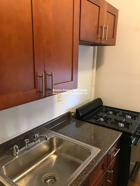 Studio bed, 1 bath apartment for rent at 1191 Boylston St Unit 24, Fenway