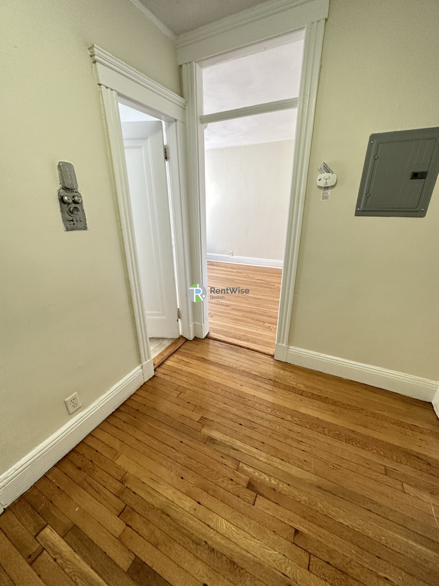 Studio bed, 1 bath apartment for rent at 1191 Boylston St Unit 25-1, Fenway — photo 3 of 8