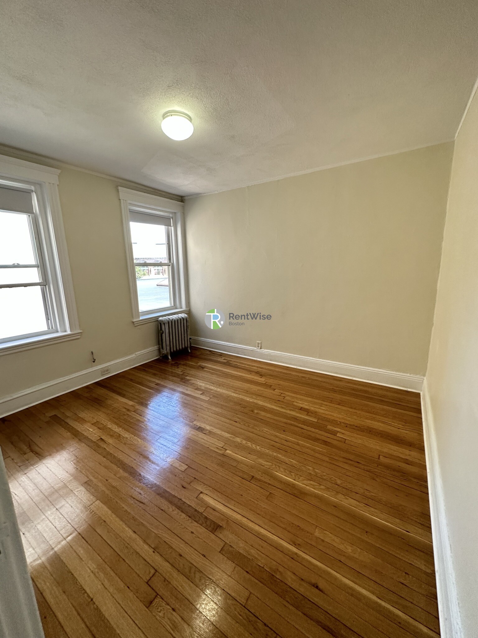 Studio bed, 1 bath apartment for rent at 1191 Boylston St Unit 25-1, Fenway — photo 2 of 8
