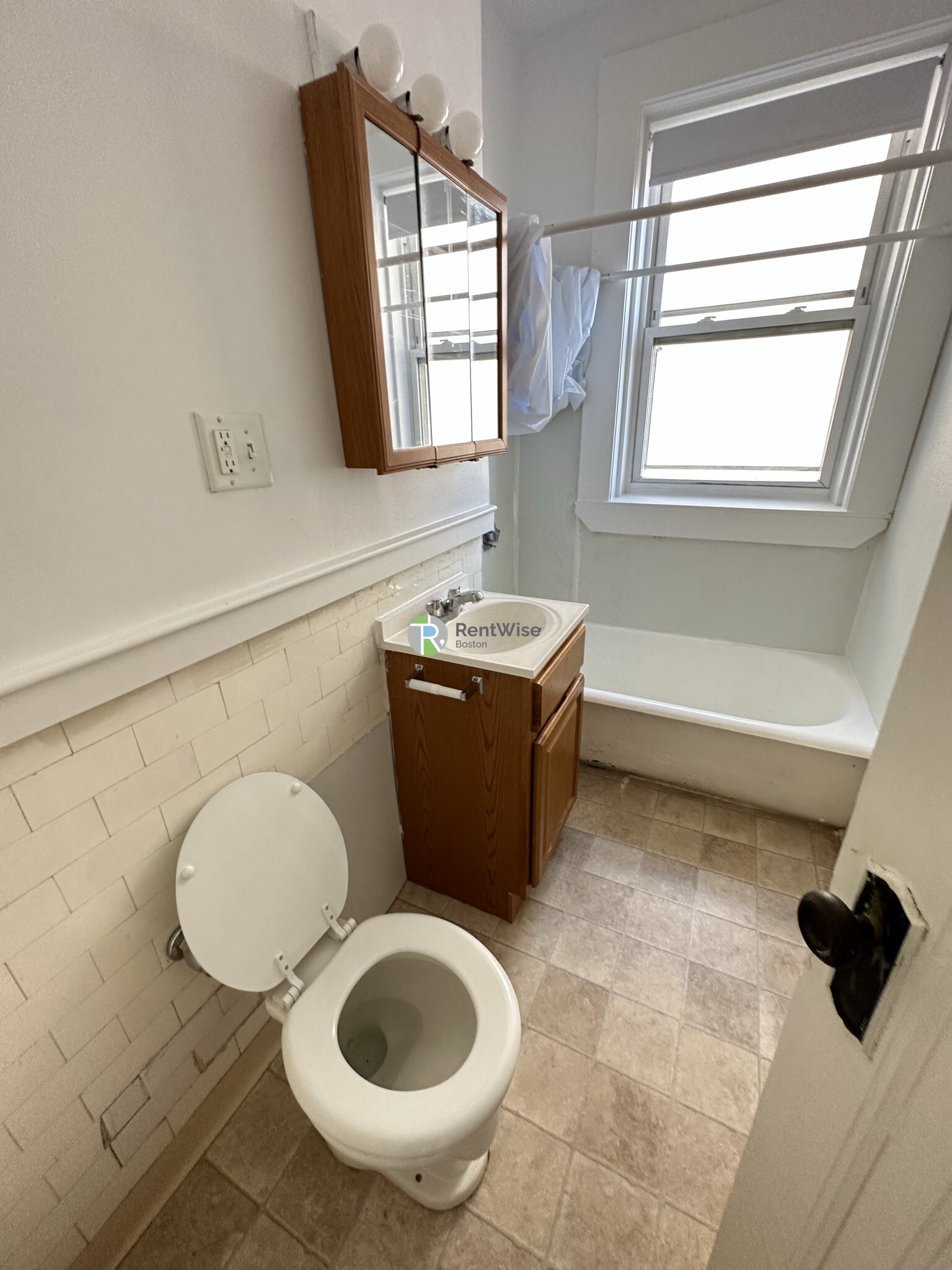 Studio bed, 1 bath apartment for rent at 1191 Boylston St Unit 25-1, Fenway — photo 8 of 8