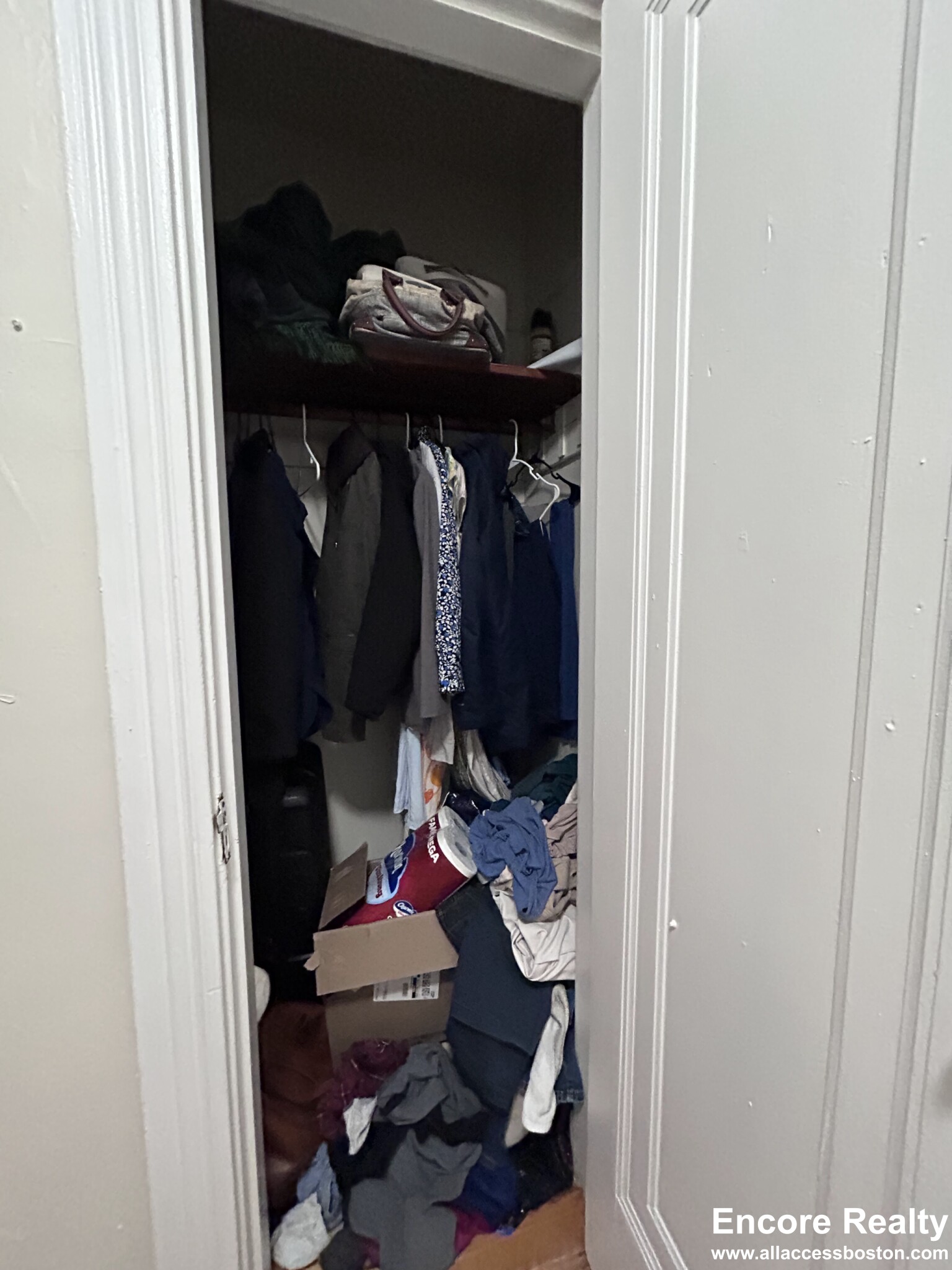 Studio bed, 1 bath apartment for rent at 1191 Boylston St Unit 25, Fenway — photo 3 of 6