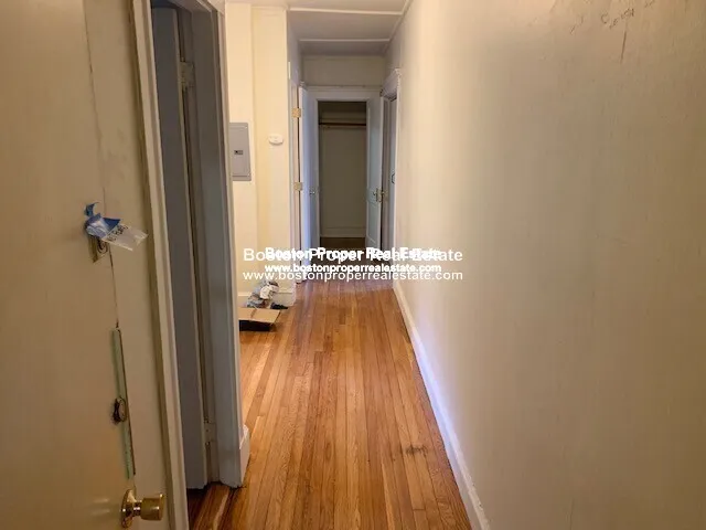 2 bed, 1 bath apartment for rent at 1191 Boylston St Unit 28, Fenway — photo 2 of 10