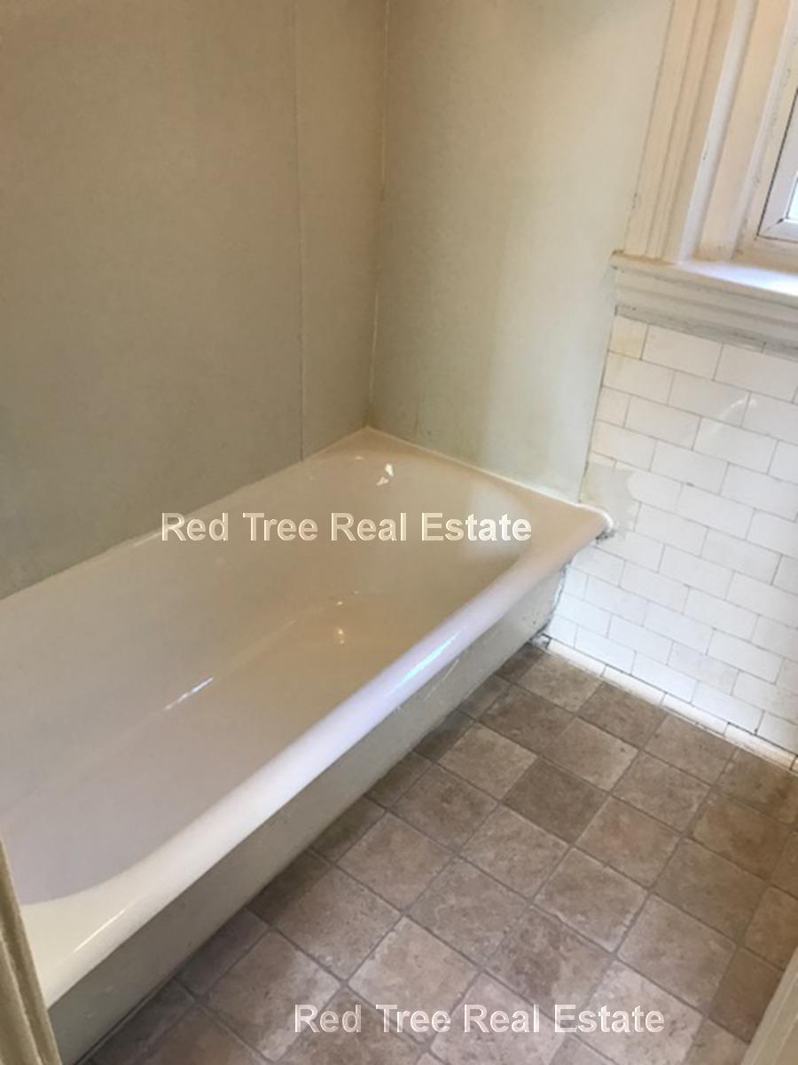 1 bed, 1 bath apartment for rent at 1191 Boylston St Unit 28, Fenway — photo 10 of 16