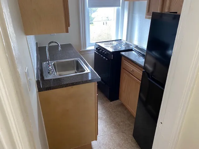Studio bed, 1 bath apartment for rent at 1191 Boylston St Unit 29, Fenway — photo 4 of 17