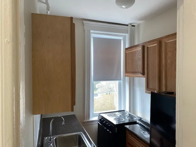 Studio bed, 1 bath apartment for rent at 1191 Boylston St Unit 29, Fenway — photo 5 of 17