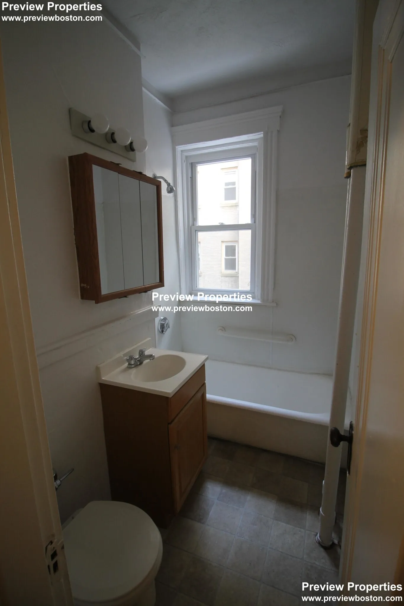 Studio bed, 1 bath apartment for rent at 1191 Boylston St Unit 2P, Fenway — photo 3 of 6