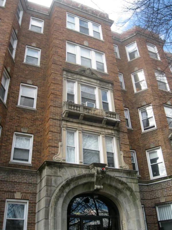 1 bed, 1 bath apartment for rent at 1191 Boylston St Unit 3, Fenway — photo 1 of 9