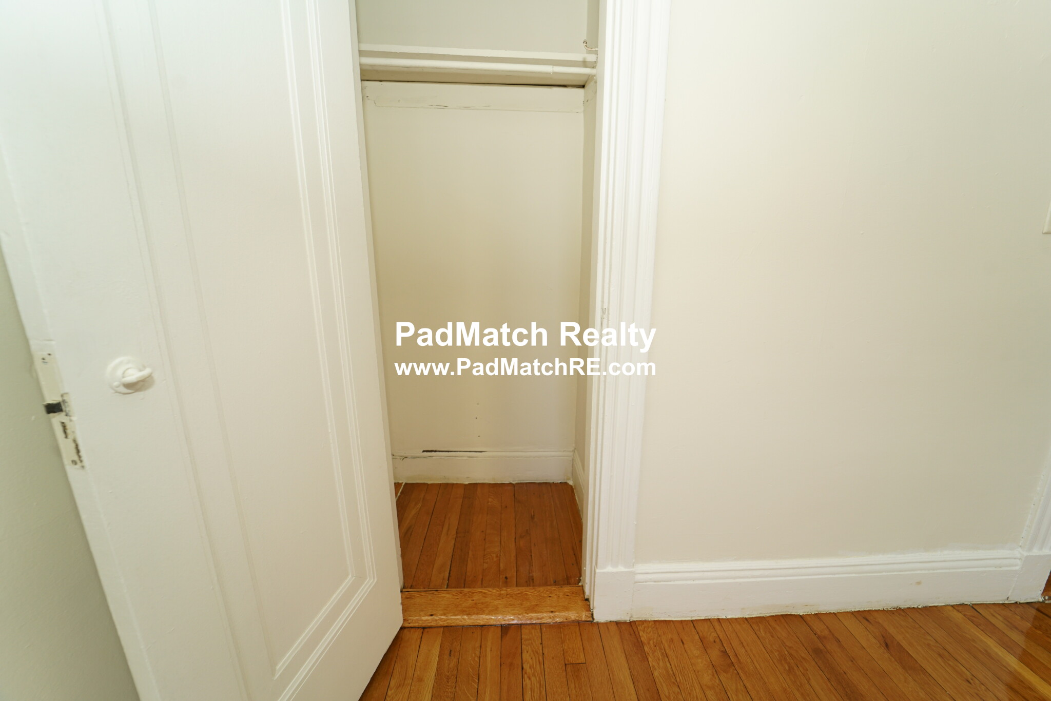 1 split bed, 1 bath apartment for rent at 1191 Boylston St Unit 36, Fenway — photo 9 of 15