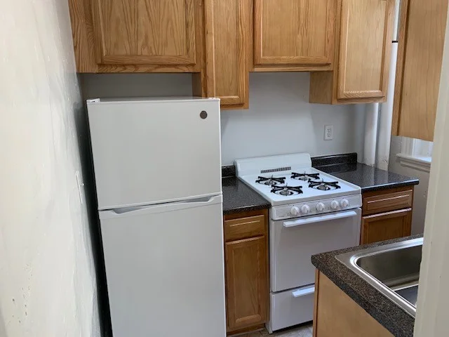 2 bed, 1 bath apartment for rent at 1191 Boylston St Unit 36, Fenway — photo 7 of 8