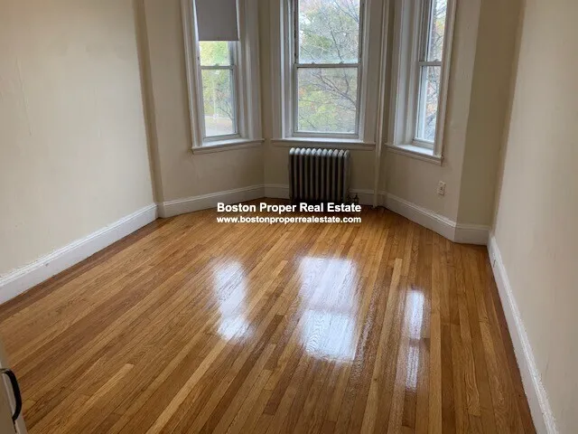 2 bed, 1 bath apartment for rent at 1191 Boylston St Unit 3a, Fenway — photo 1 of 10