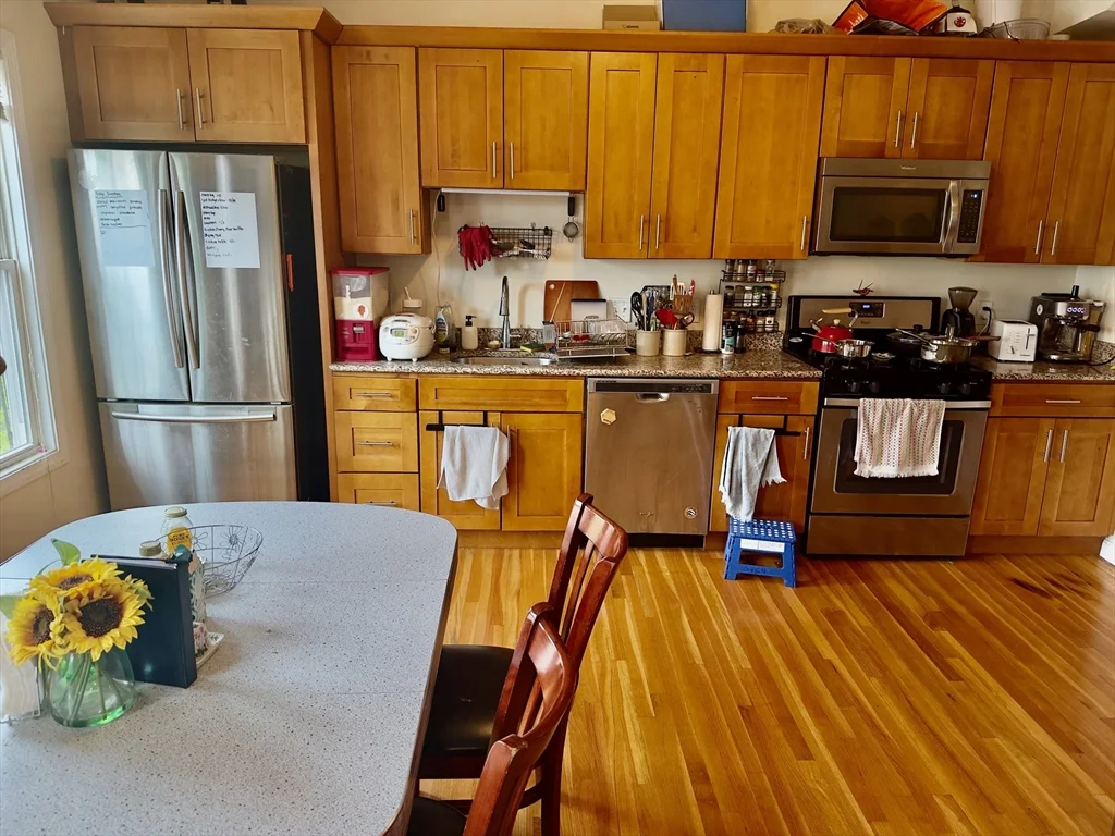 3 bed, 1 bath apartment for rent at 1192 Cambridge St Unit 3, Inman Square — photo 2 of 25