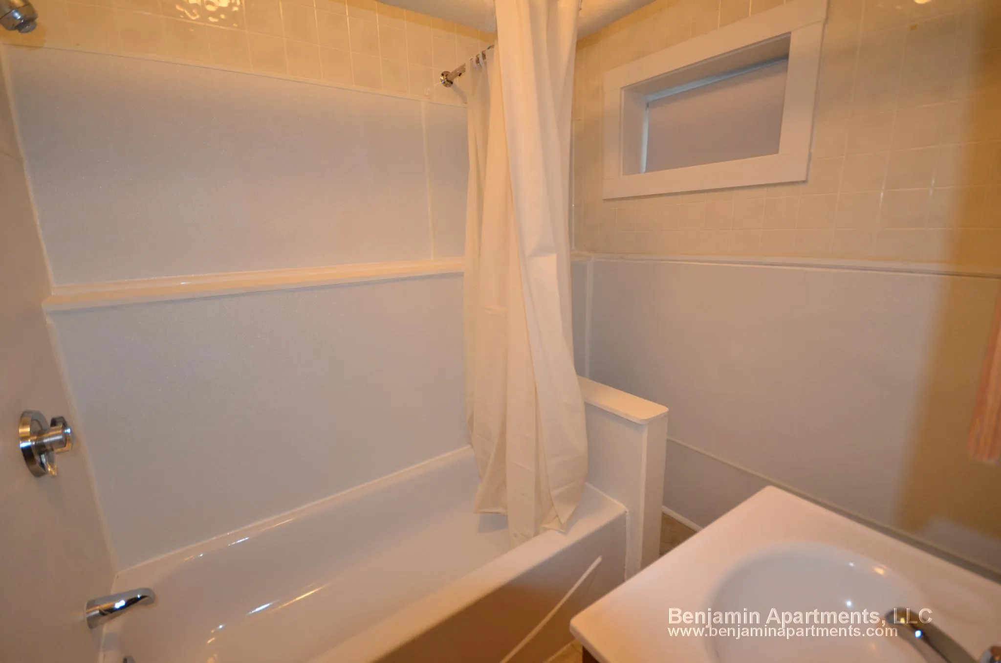 1 bed, 1 bath apartment for rent at 1193 Boylston St Unit 1193, Fenway — photo 5 of 9