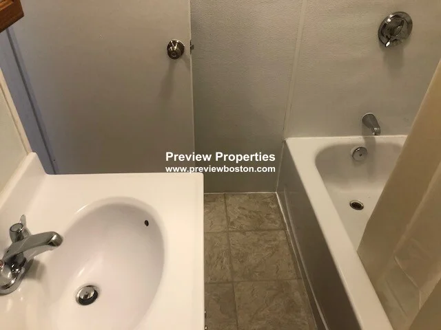 1 bed, 1 bath apartment for rent at 1193 Boylston St Unit P, Fenway — photo 9 of 13