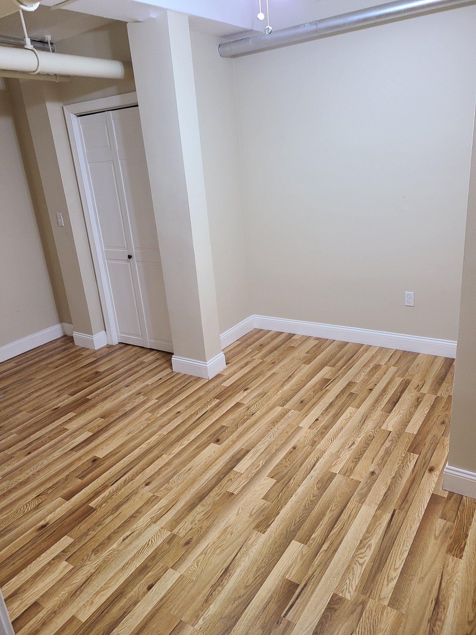 4 bed, 2 bath apartment for rent at 1193 Commonwealth Ave Unit 1, Allston — photo 20 of 31