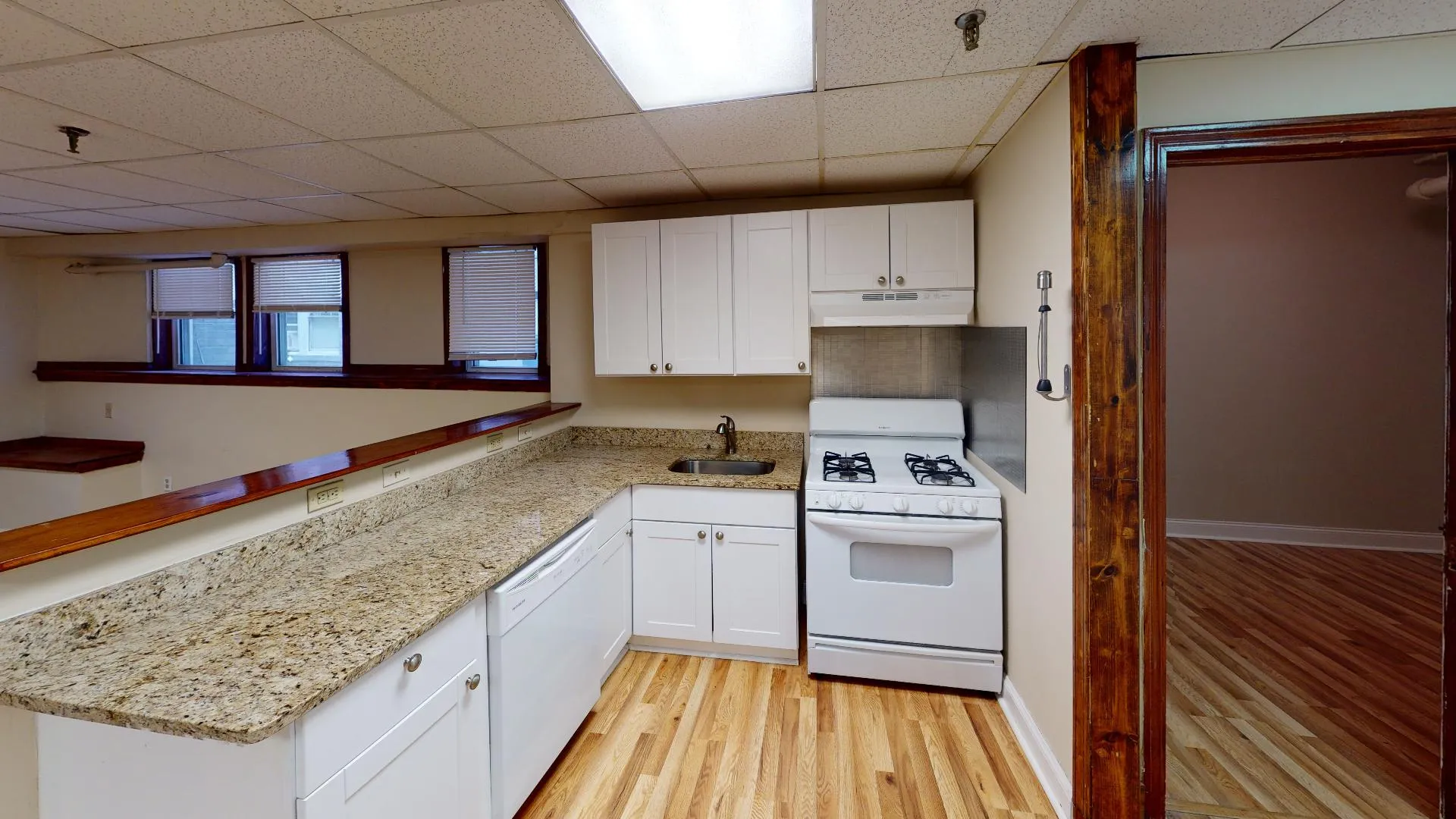 4 bed, 2 bath apartment for rent at 1193 Commonwealth Ave Unit 101, Allston — photo 44 of 49
