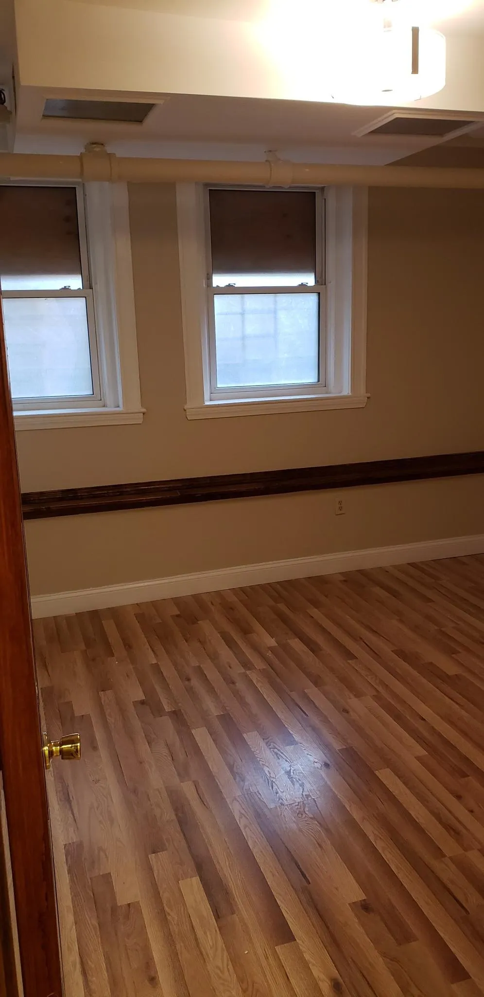 4 bed, 2 bath apartment for rent at 1193 Commonwealth Ave Unit 101, Allston — photo 21 of 49