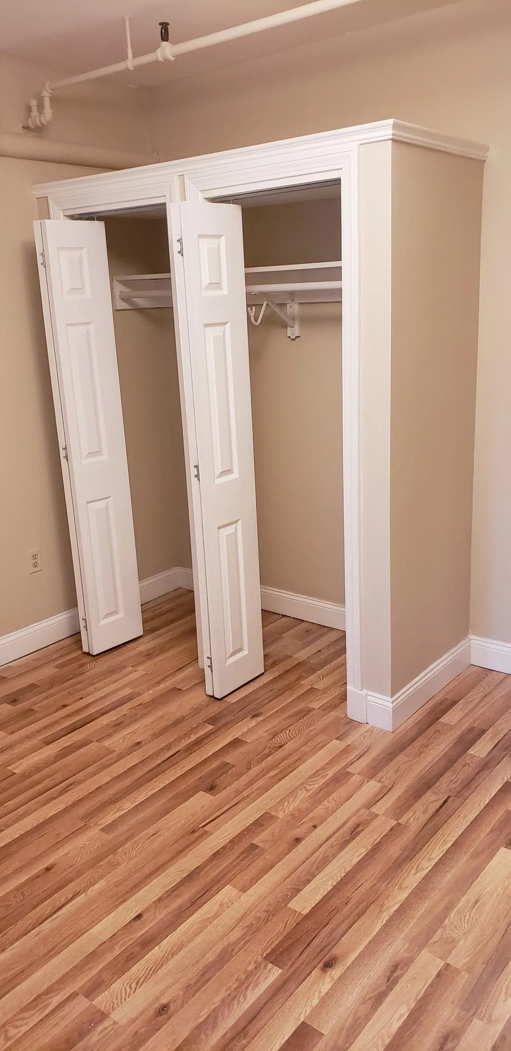 4 bed, 2 bath apartment for rent at 1193 Commonwealth Ave Unit 101, Allston — photo 22 of 49