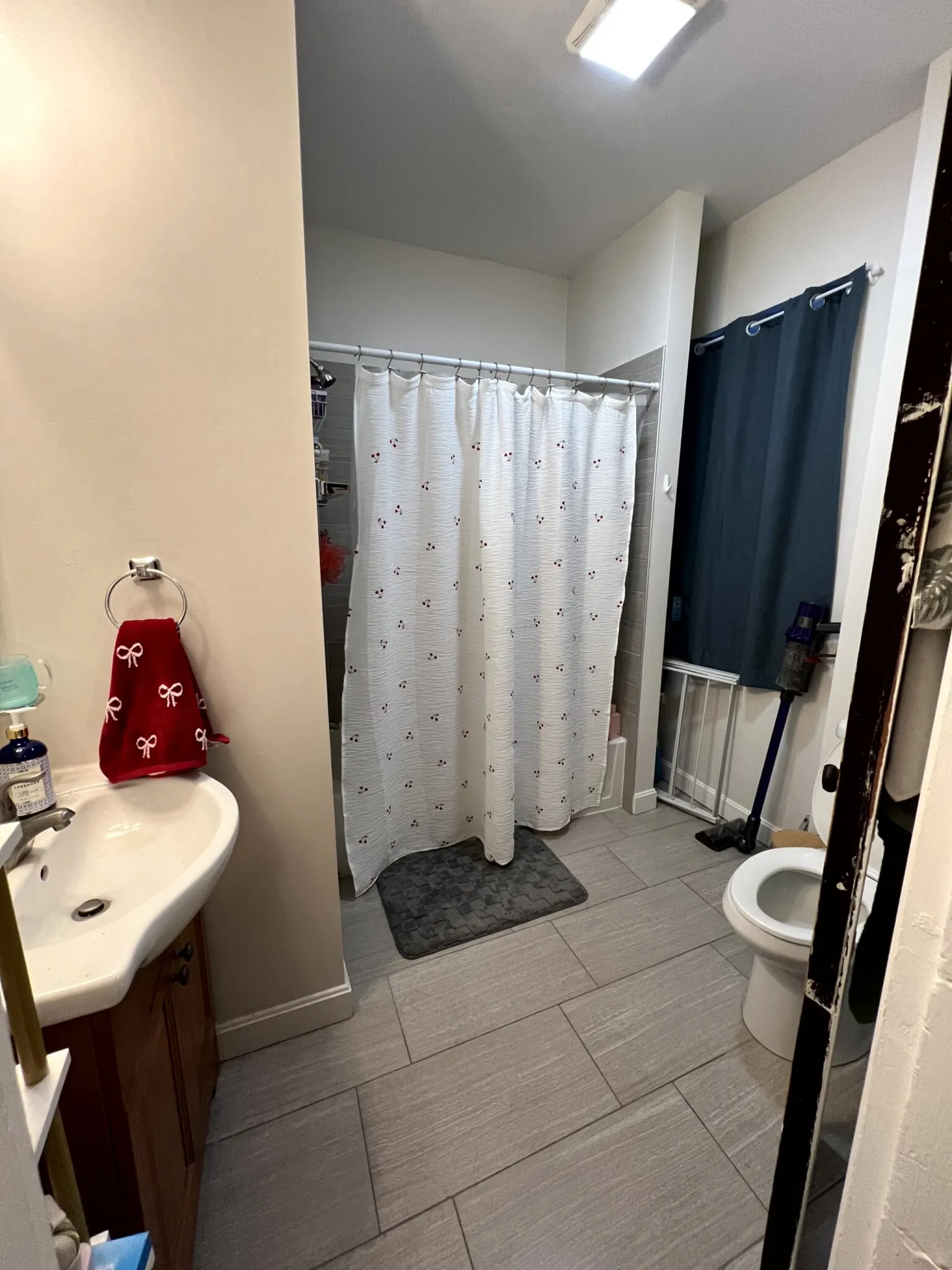 2 bed, 1 bath apartment for rent at 1193 Commonwealth Ave Unit 11, Allston — photo 14 of 27