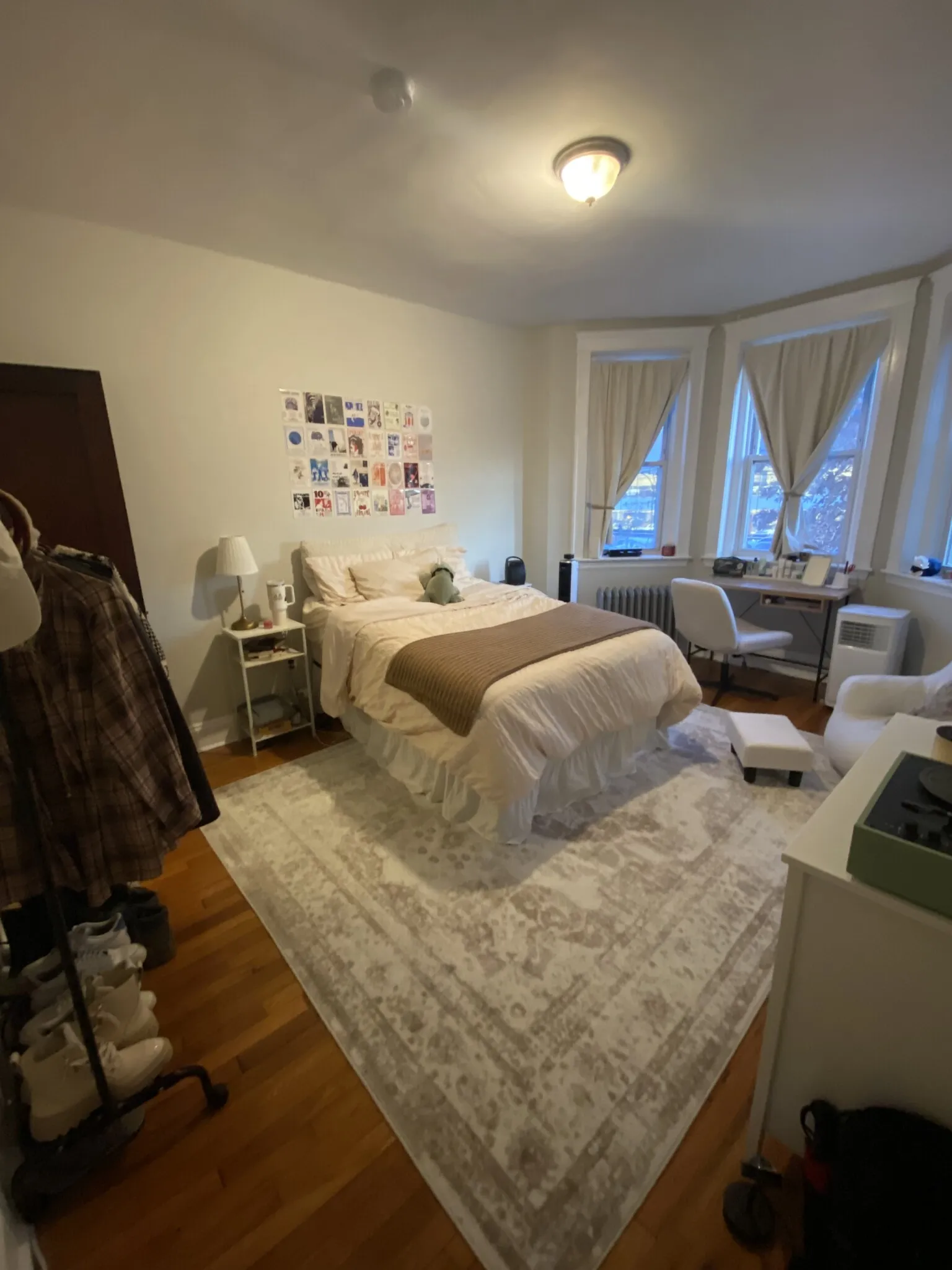 2 bed, 1 bath apartment for rent at 1193 Commonwealth Ave Unit 11, Allston — photo 20 of 27