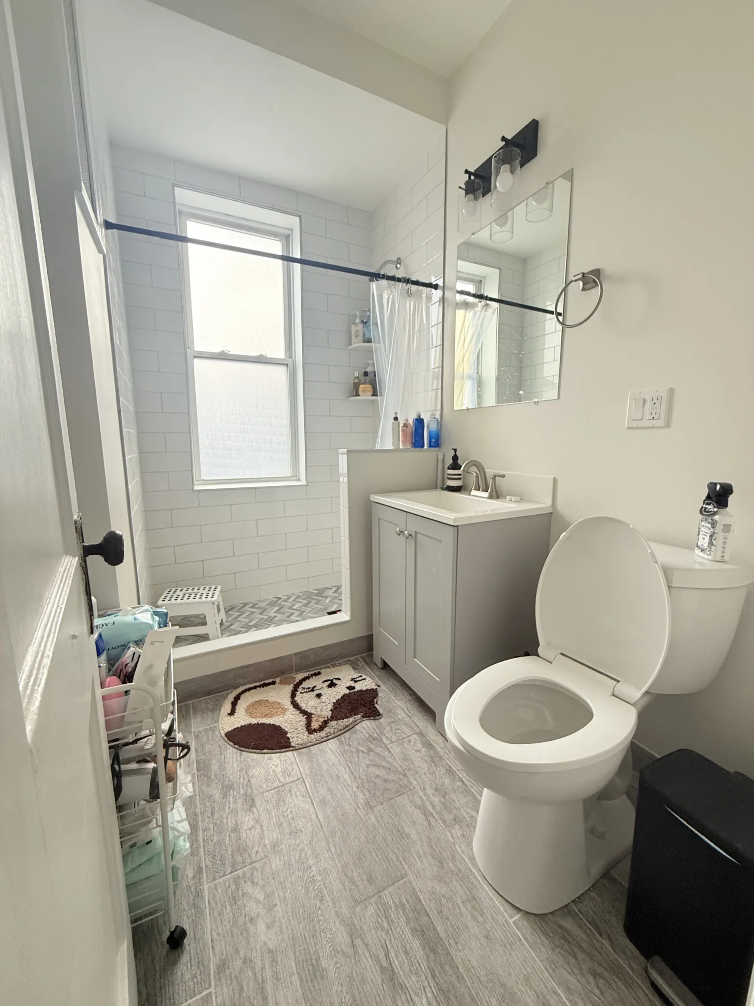 Studio bed, 1 bath apartment for rent at 1193 Commonwealth Ave Unit 12, Allston — photo 2 of 18