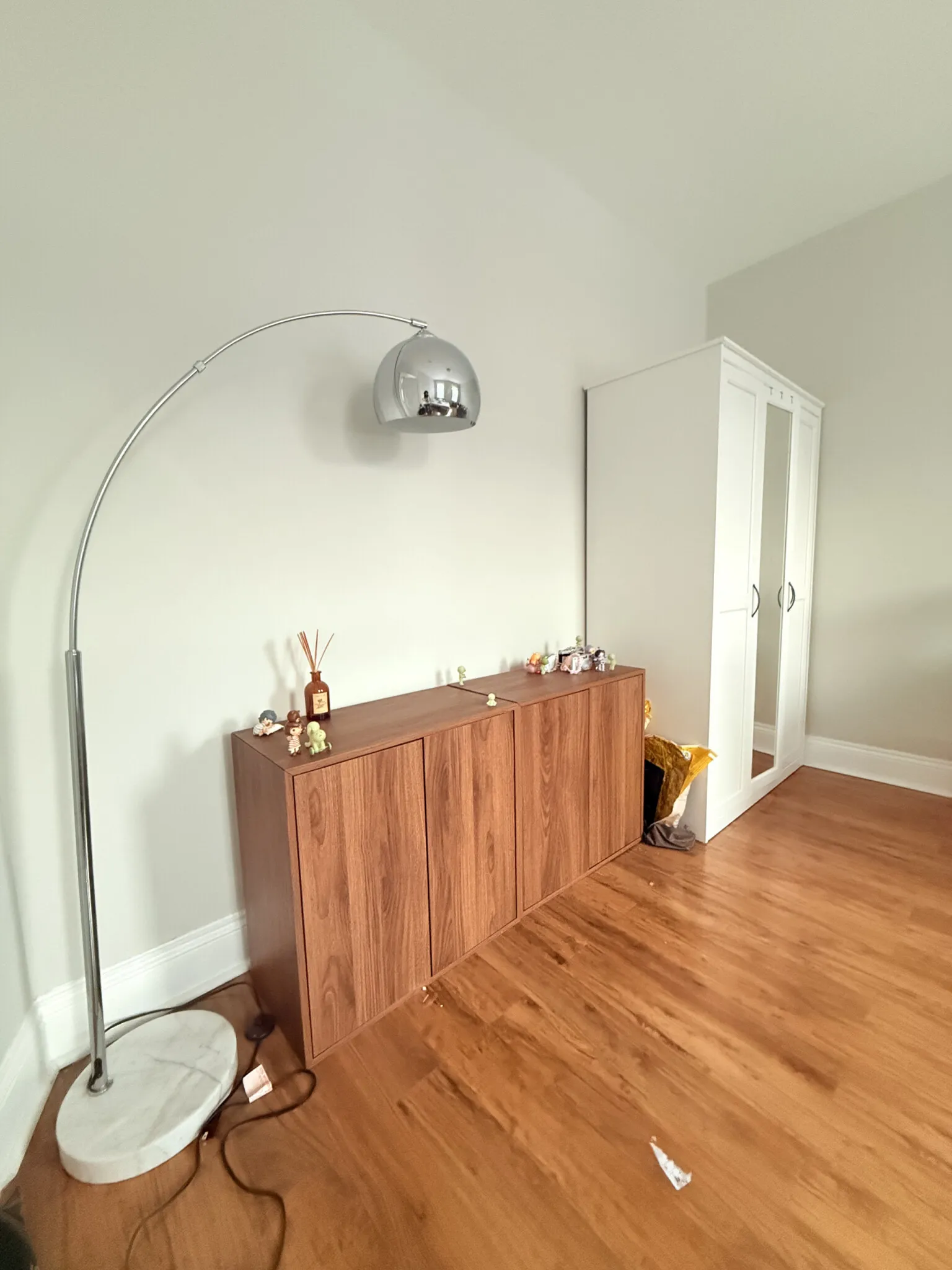 Studio bed, 1 bath apartment for rent at 1193 Commonwealth Ave Unit 12, Allston — photo 4 of 18