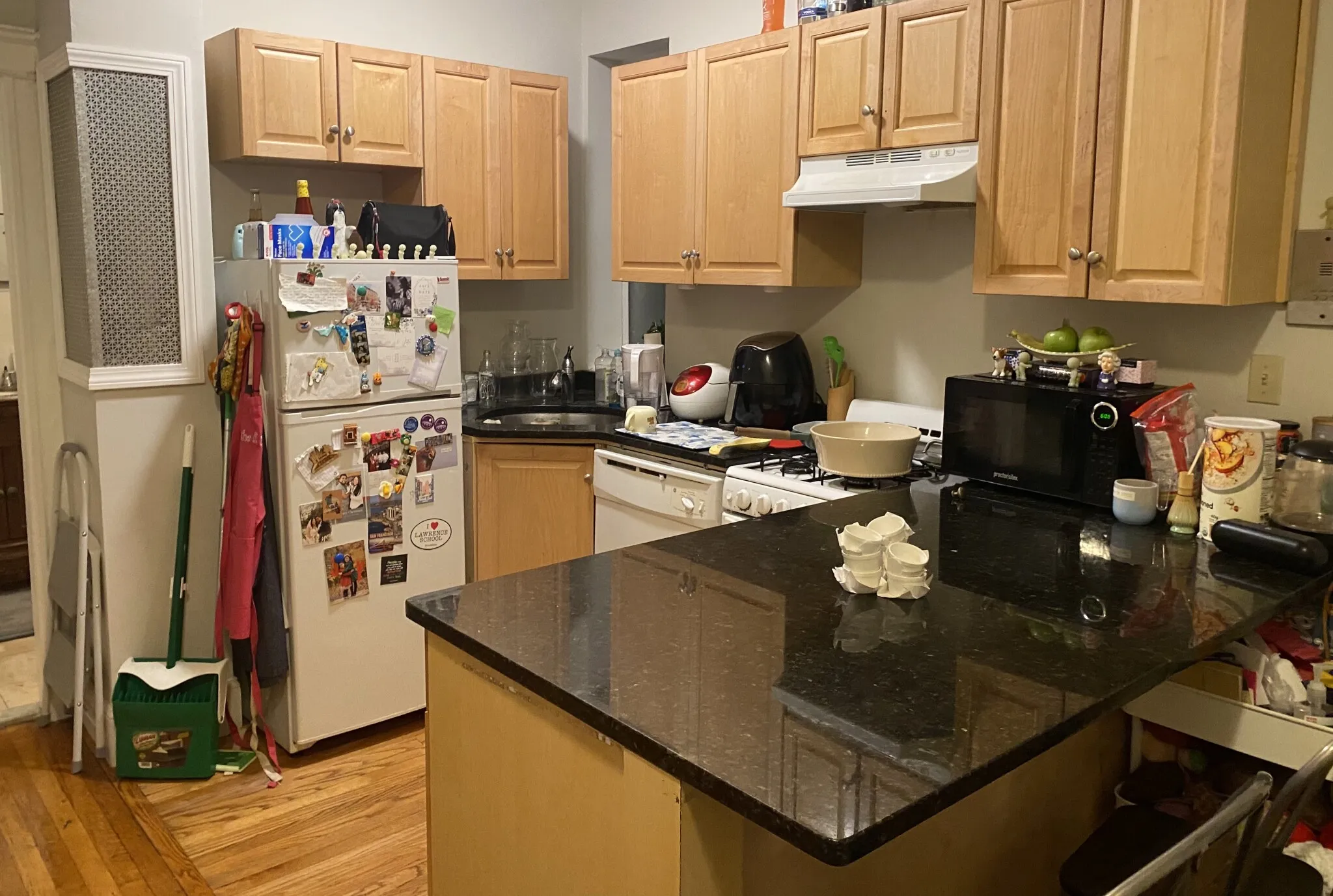 2 bed, 1 bath apartment for rent at 1193 Commonwealth Ave Unit 15, Allston — photo 11 of 16