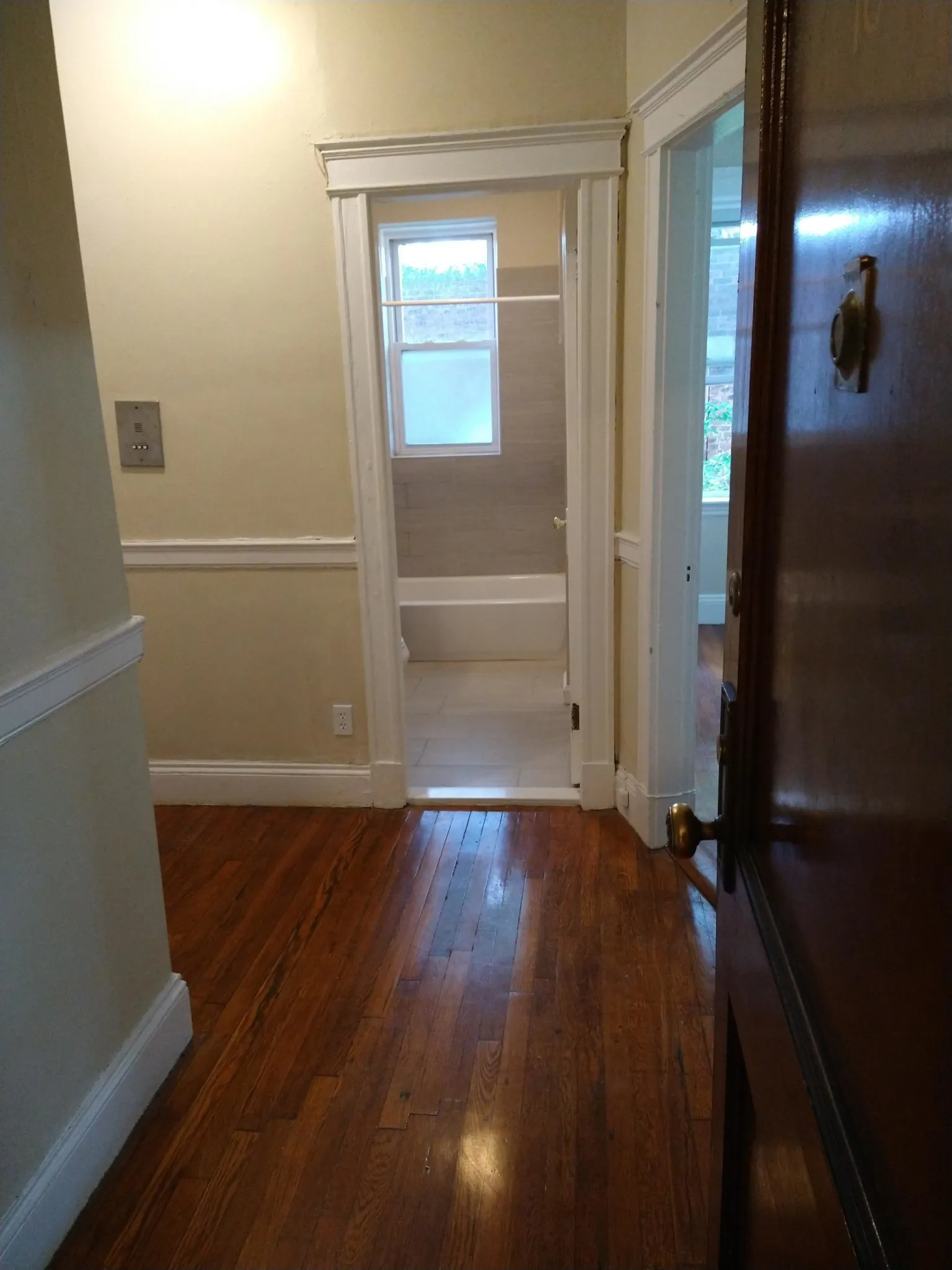 Studio bed, 1 bath apartment for rent at 1193 Commonwealth Ave Unit 16, Allston — photo 29 of 38