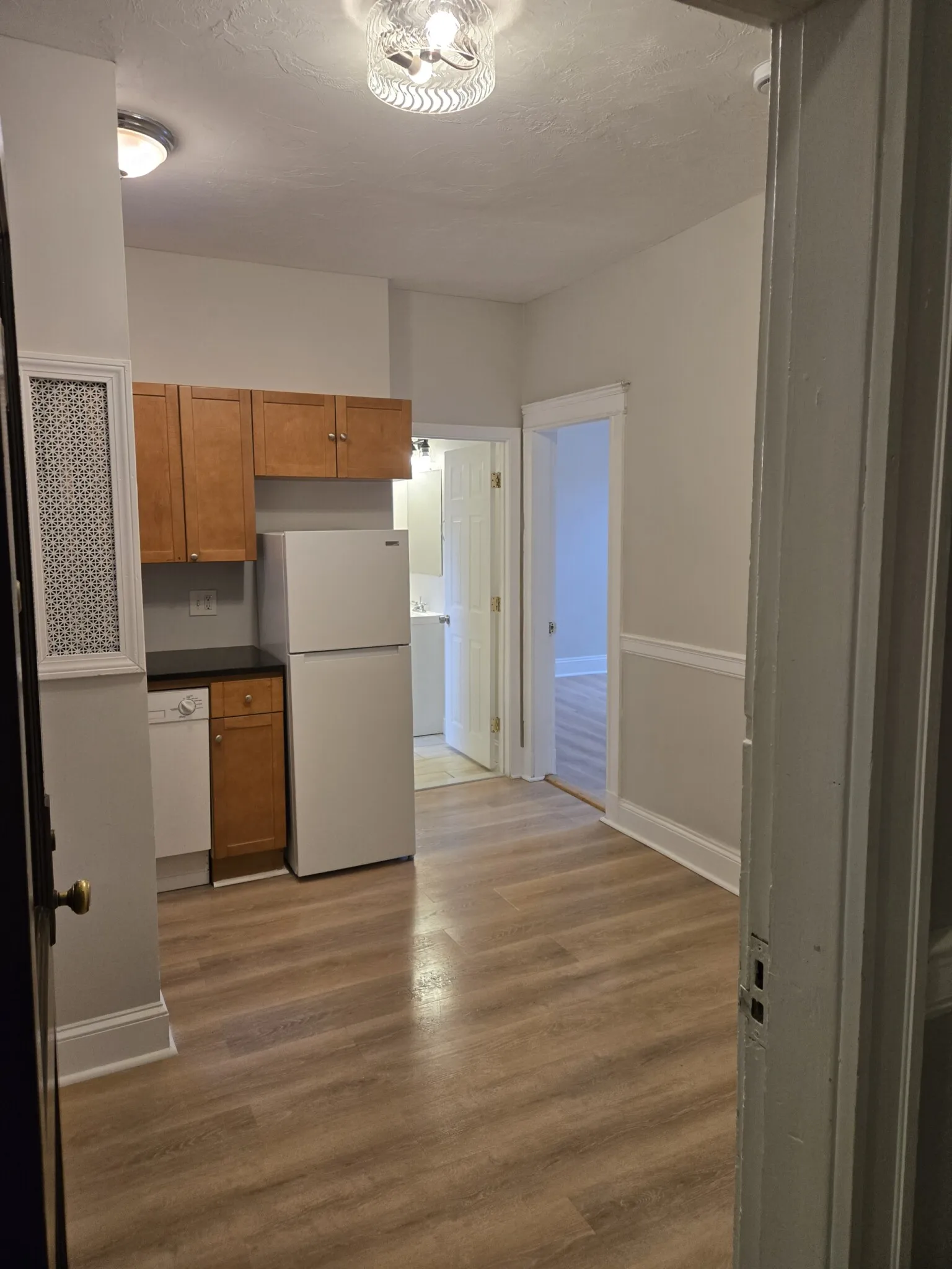 2 bed, 1 bath apartment for rent at 1193 Commonwealth Ave Unit 17, Allston — photo 2 of 14