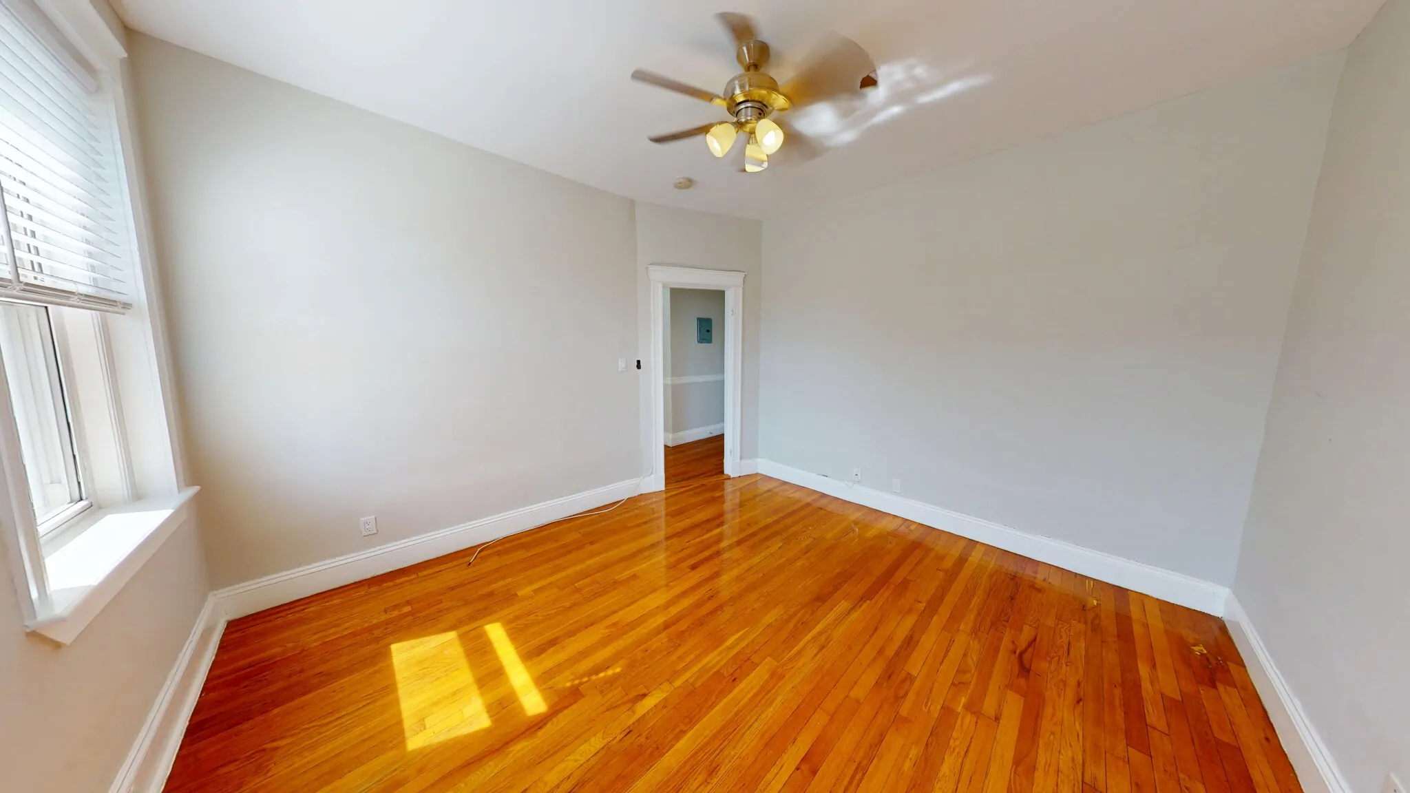 Studio bed, 1 bath apartment for rent at 1193 Commonwealth Ave Unit 19, Allston — photo 2 of 10
