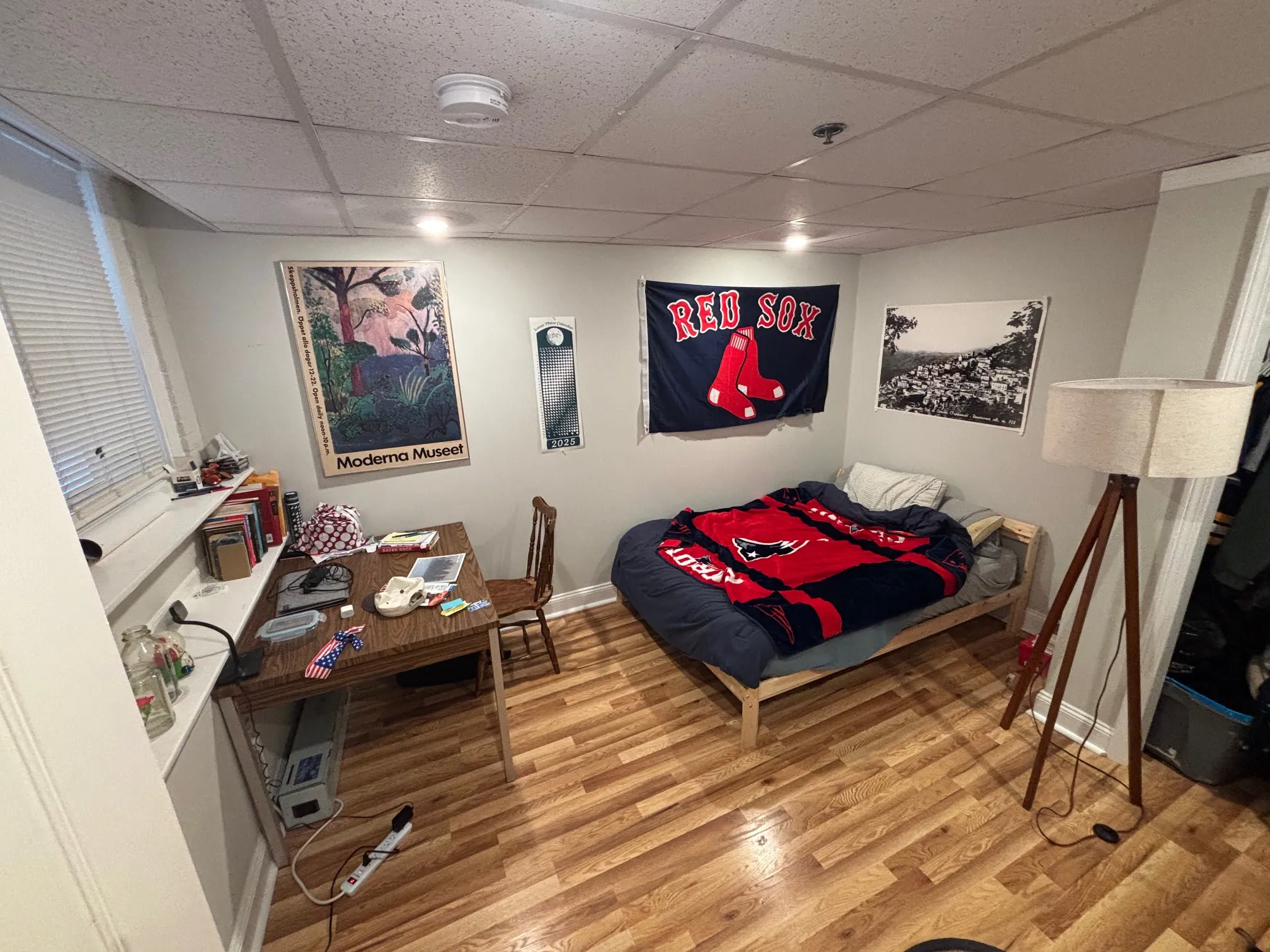 4 bed, 2 bath apartment for rent at 1193 Commonwealth Ave Unit 2, Allston — photo 23 of 89