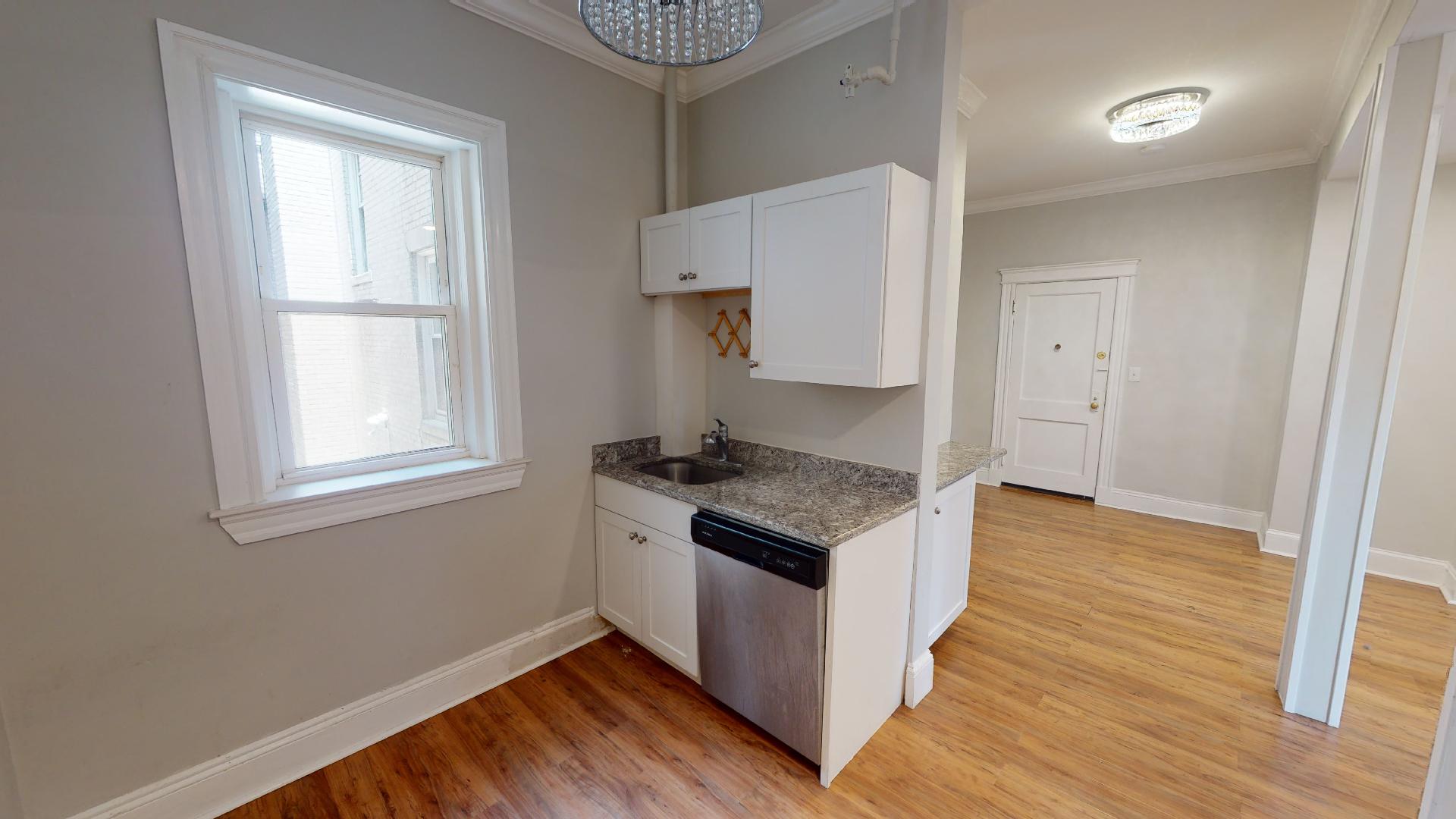 4 bed, 2 bath apartment for rent at 1193 Commonwealth Ave Unit 2, Allston — photo 9 of 48
