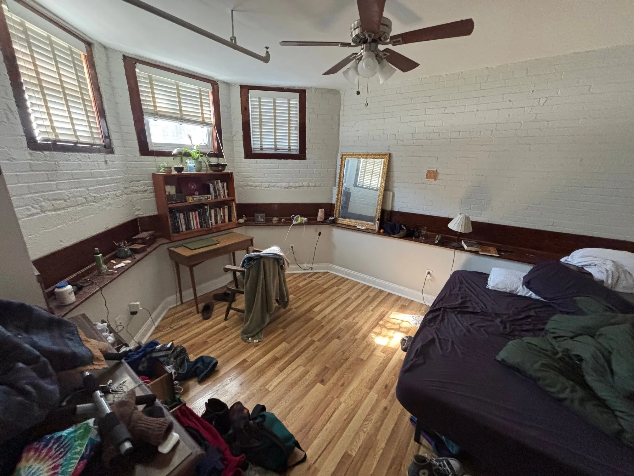 4 bed, 2 bath apartment for rent at 1193 Commonwealth Ave Unit 2, Allston — photo 21 of 89