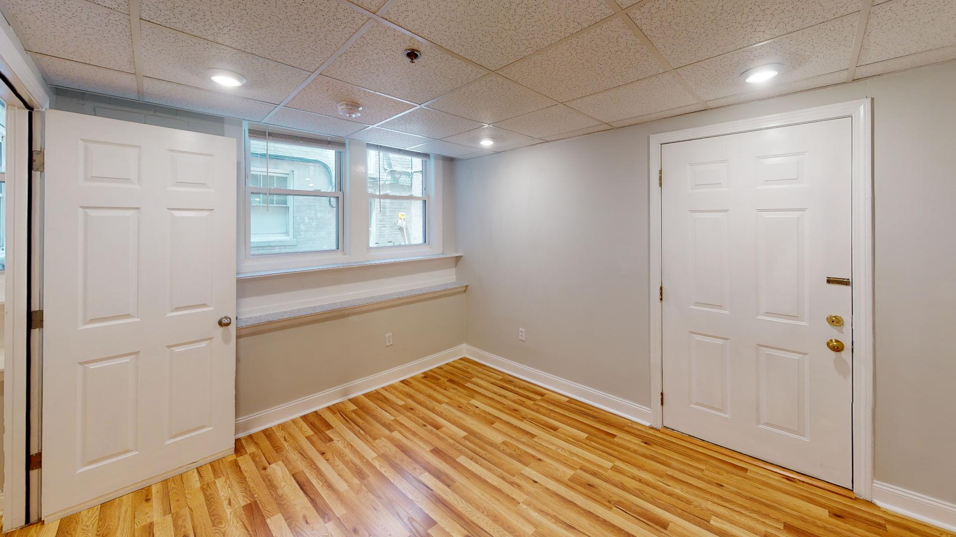 4 bed, 2 bath apartment for rent at 1193 Commonwealth Ave Unit 2, Allston — photo 41 of 48