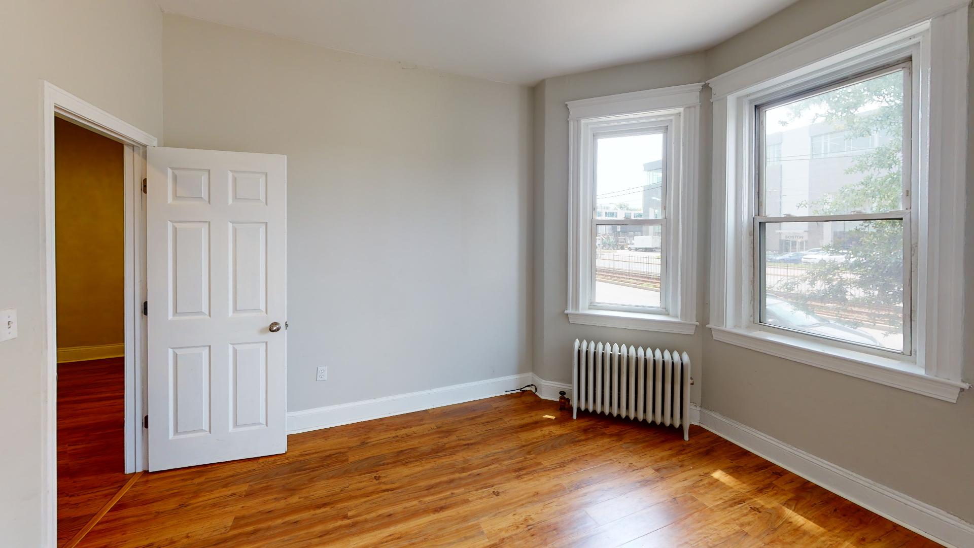 4 bed, 2 bath apartment for rent at 1193 Commonwealth Ave Unit 2, Allston — photo 42 of 48