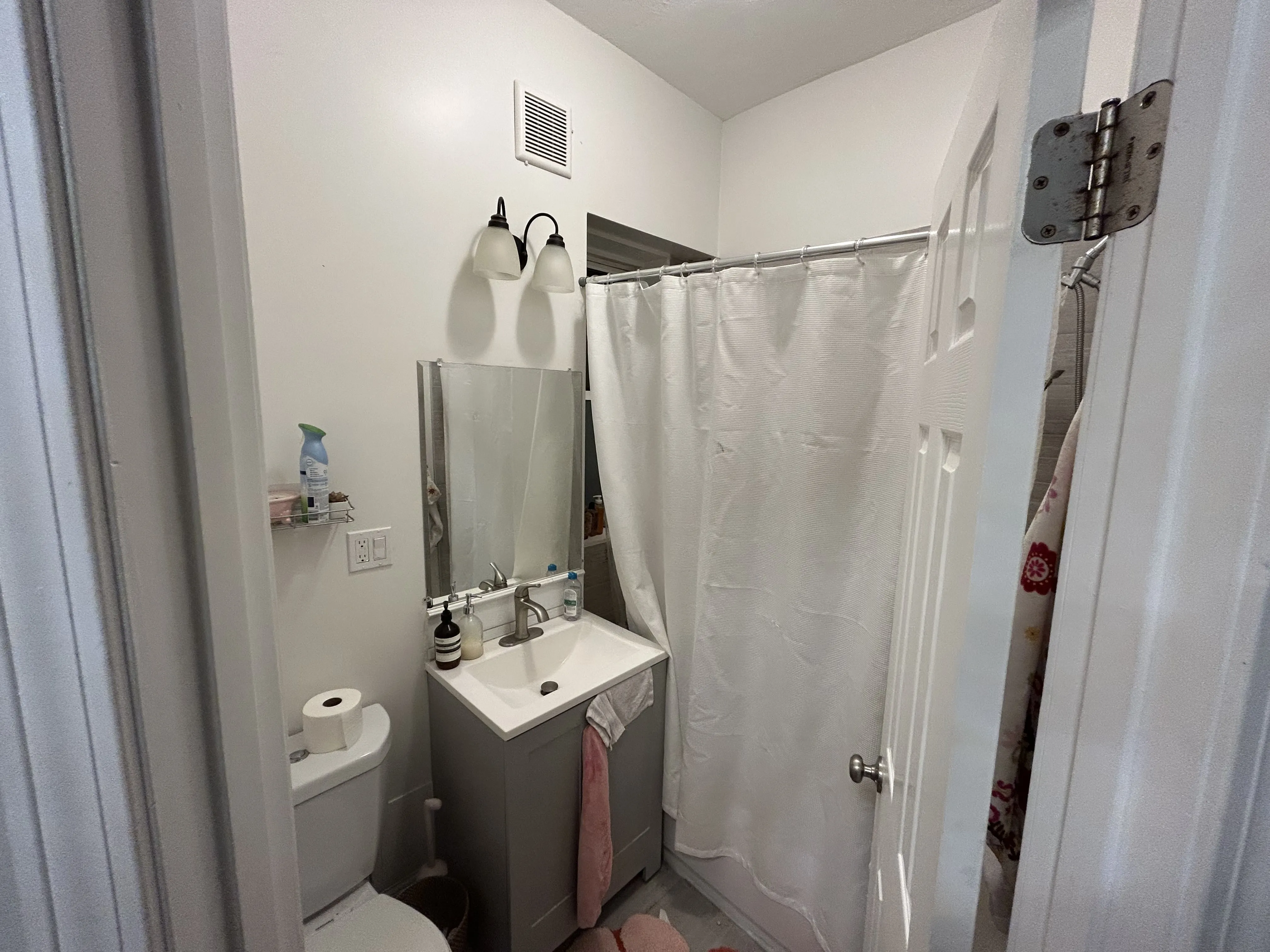 4 bed, 2 bath apartment for rent at 1193 Commonwealth Ave Unit 2, Allston — photo 8 of 89